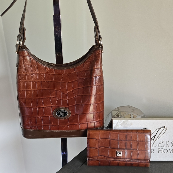 Dooney&Bourke Handbags - Dooney & Bourke Croc Shoulder Bag/Wallet